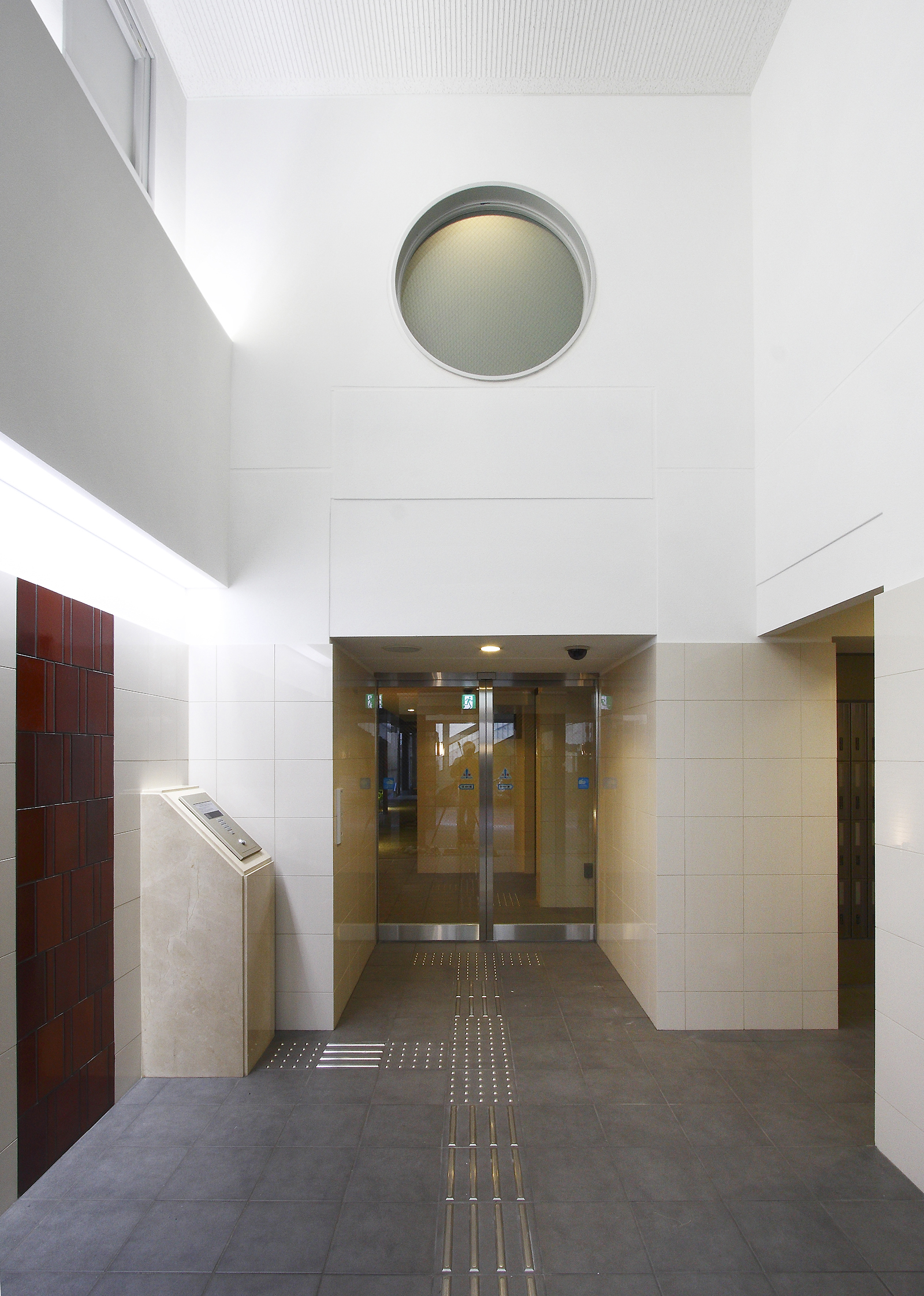 プレサンスNEO京都烏丸の外観