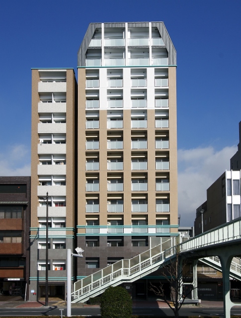 プレサンスNEO京都烏丸の全景