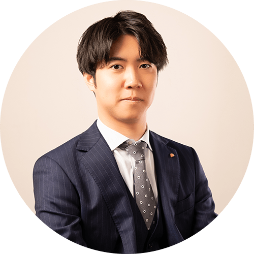 個別相談（スーツ姿の男女2名）イメージ