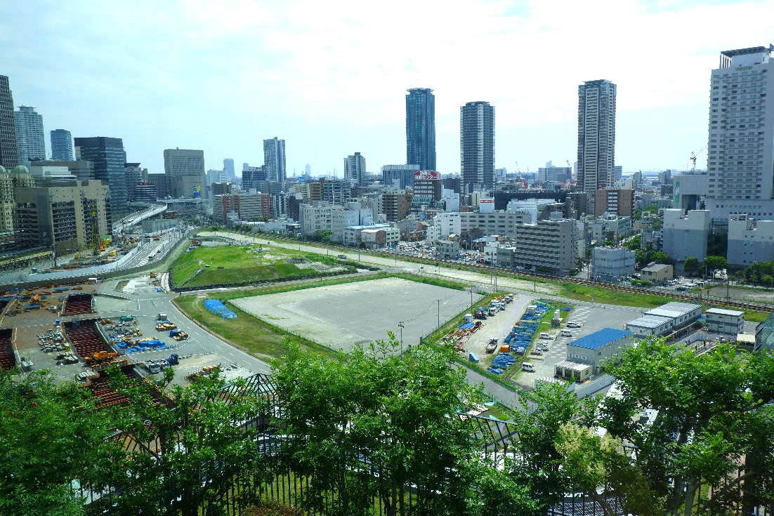 セミナー会場（グランフロント大阪）から見えた大阪駅北側の「うめきた2期」開発予定地